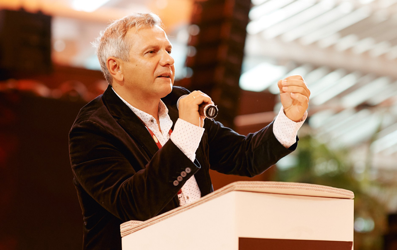 Олег Устенко: Последнее десятилетие олигархи ведут себя как международные инвесторы